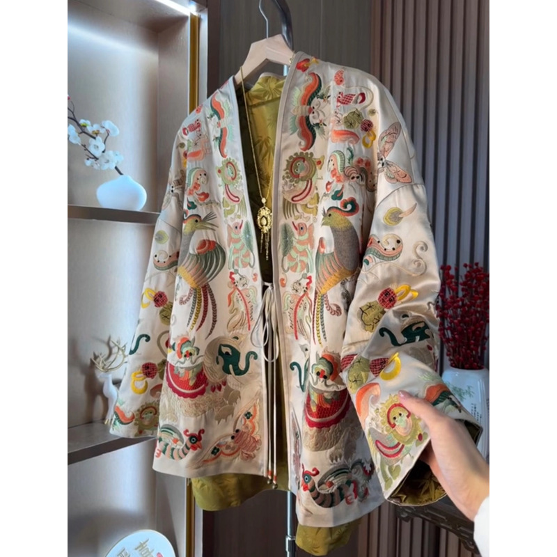 Embroidery Fashion - سترة كيمونو صينية الطراز جديدة للنساء،