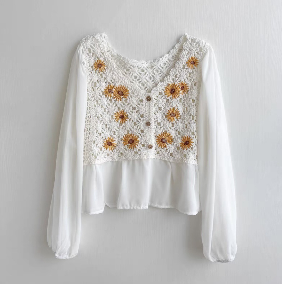 بلوزة بأكمام طويلة مع تطريز زه - مراجعة Embroidery Daisy وسعره