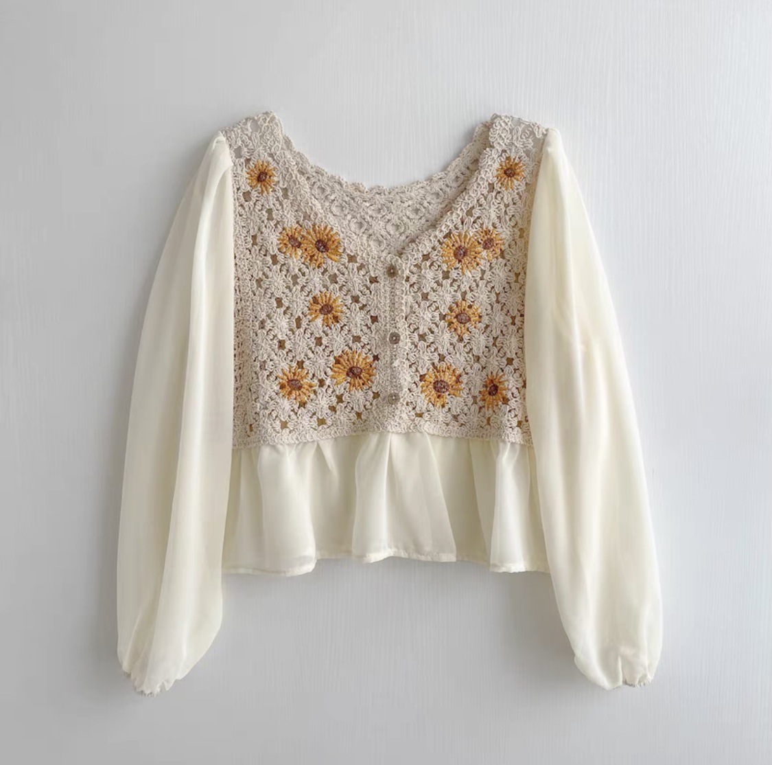 بلوزة بأكمام طويلة مع تطريز زه - مراجعة Embroidery Daisy وسعره