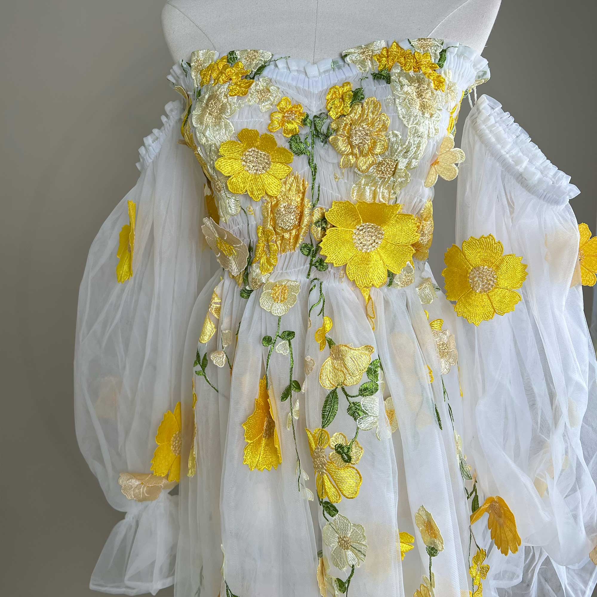 فستان دون وجودي من الأورجانزا  - مراجعة Embroidery Daisy وسعره