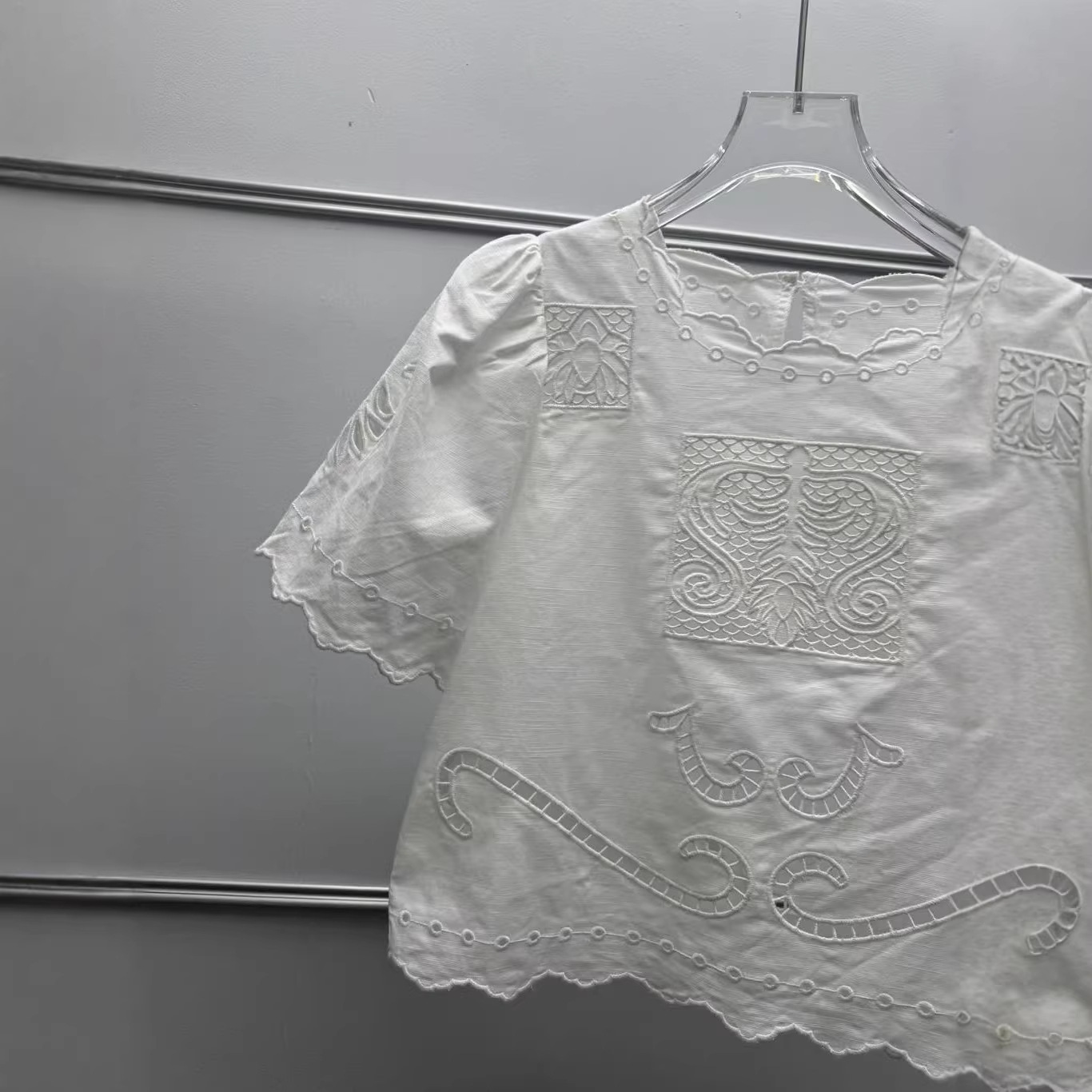 طقم نسائي جديد للربيع والصيف ب - مراجعة Embroidery Effect وسعره