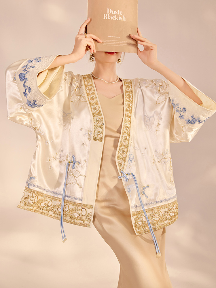 جاكيت نسائي فاخر جديد لربيع 20 - مراجعة Embroidery Fashion وسعره