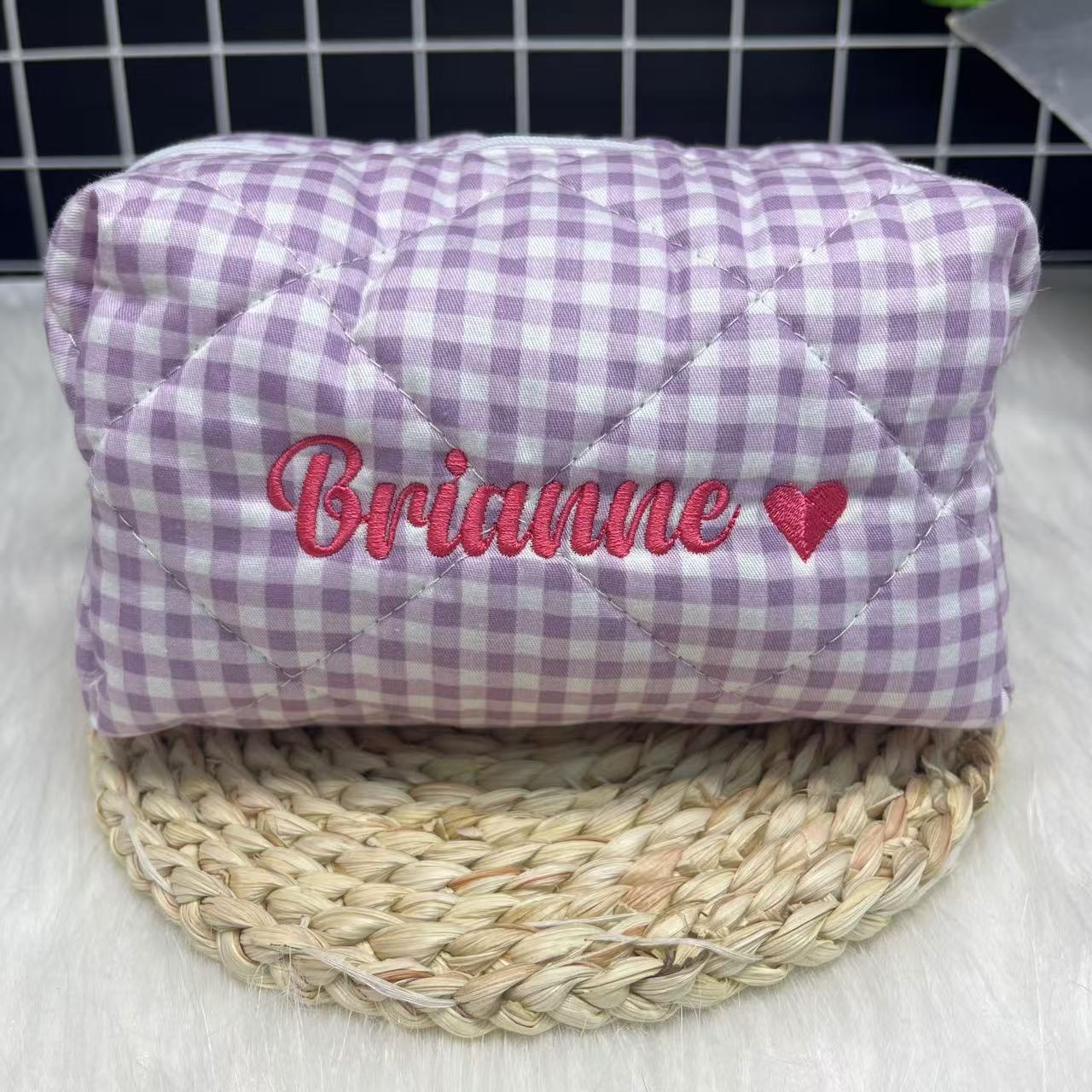 حقيبة مستحضرات تجميل مخططة ذات - مراجعة Embroidery Name وسعره