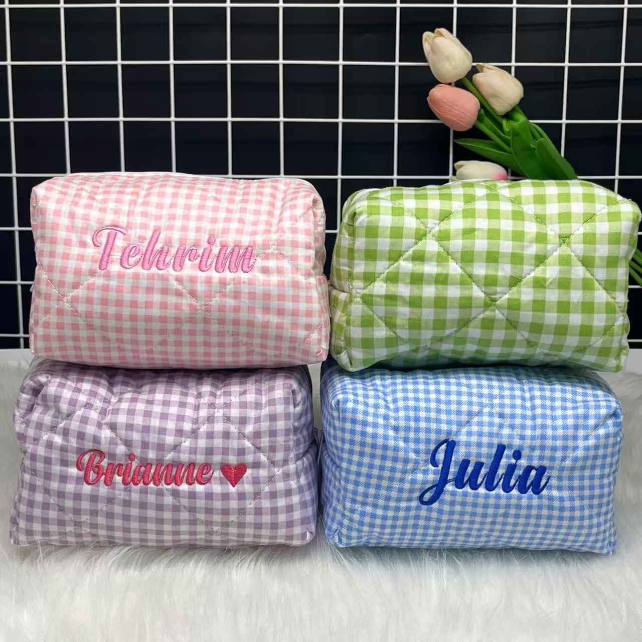 حقيبة مستحضرات تجميل مخططة ذات - مراجعة Embroidery Name وسعره